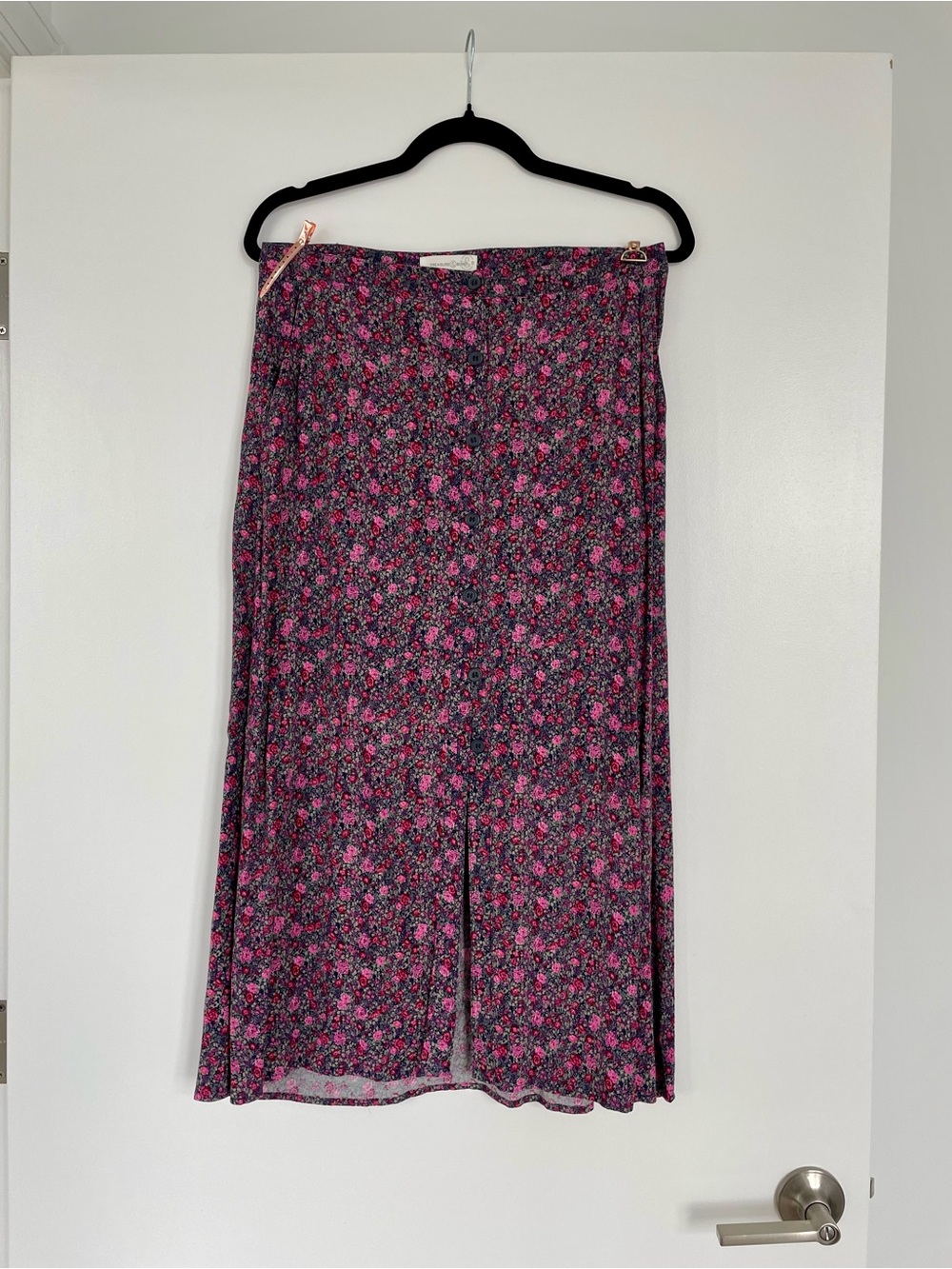 Treasure&Bond Floral Midi Skirt in Pink and Red